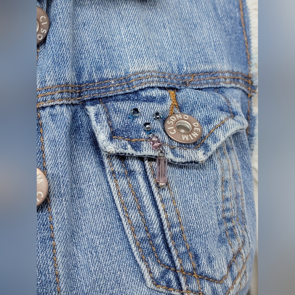 **SOLD*******Bohemian Vibe Denim Jacket With Floral Bell Sleeves Upcycled Retro - Picture 7 of 11